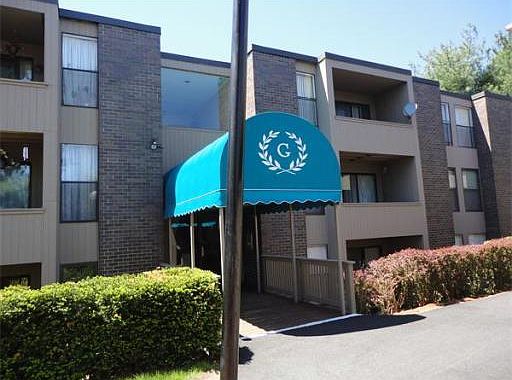 3rd image of 40 Shrewsbury Green Dr Unit I