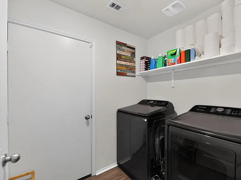 251 Levi Lndg — Photo 25