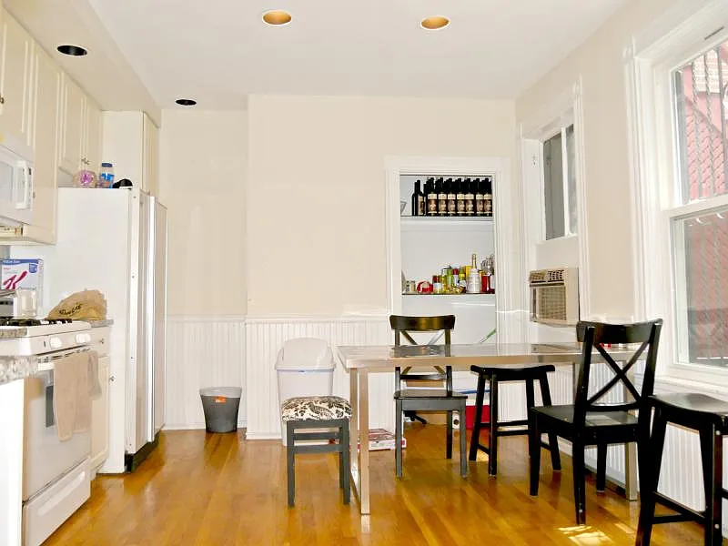 3 bed, 3.0 bath, 1479 sqft, $4,800 — Photo 4