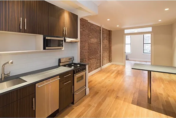 Rented by Mirador Real Estate | media 7