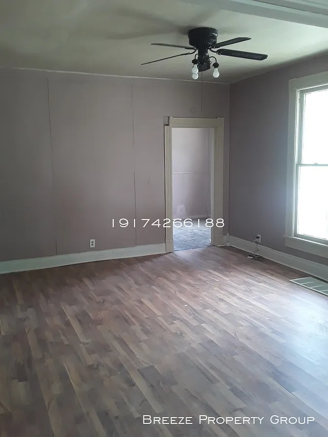 3 bed, 1565 sqft, $1,100 — Photo 2