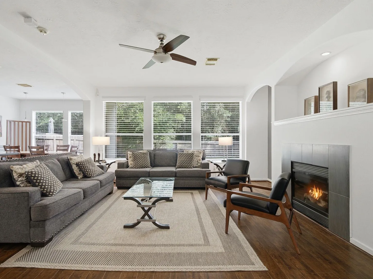 3 bed, 2.5 bath, 2068 sqft, $2,850 — Photo 3