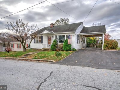 216 N Pitt St, Manheim, PA, 17545