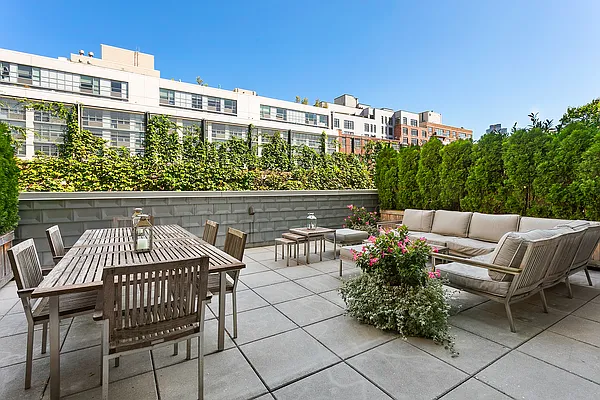 Rented by Corcoran | media 11