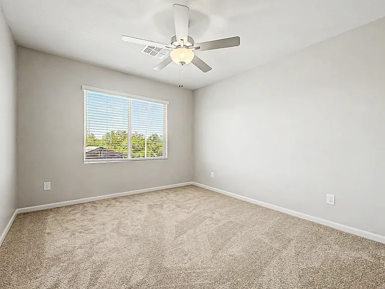 733 E Commonwealth Ave #27 — Photo 24