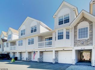 47 Autumn Ct, Ledgewood, NJ
