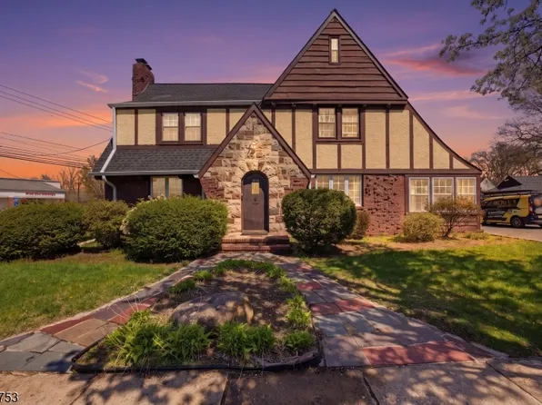 1296 Magie Ave, Elizabeth City, NJ 07208