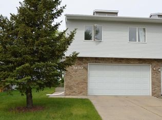 3810 10th St N, Fargo, ND 58102