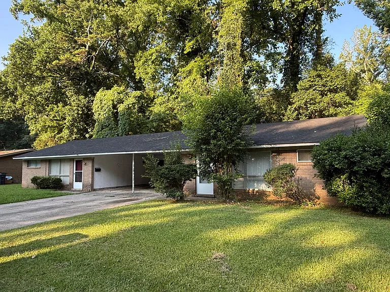 544 Blendwood Dr — Photo 1