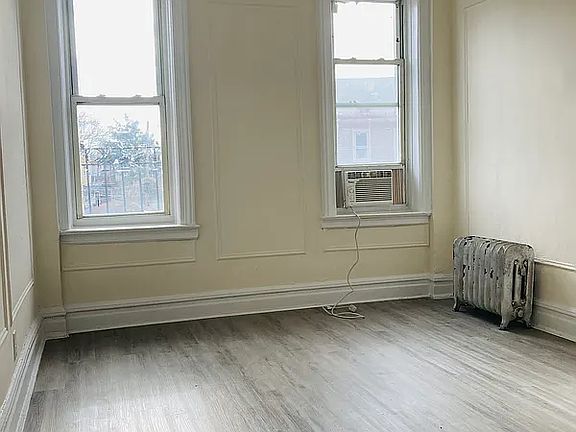 5th image of 1323 E 16th St APT B7
