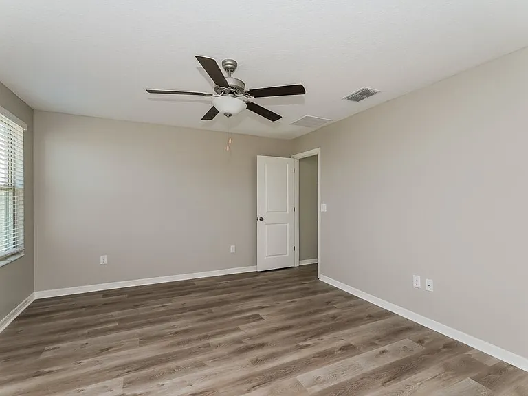4536 Eternal Prince Dr — Photo 9
