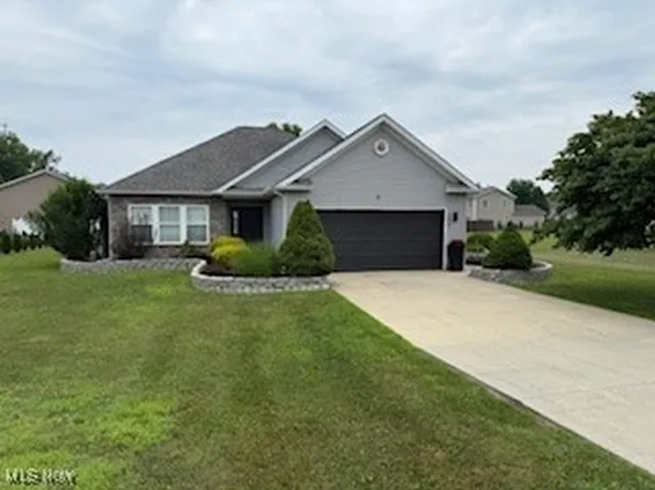 685 Millwood Dr, Geneva, OH 44041