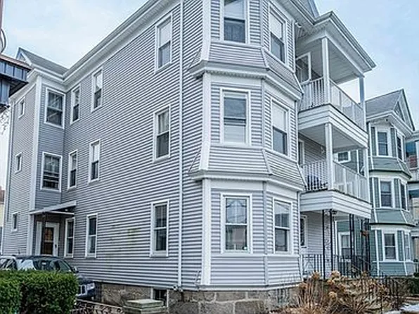244 Eugenia St #1, New Bedford, MA 02745
