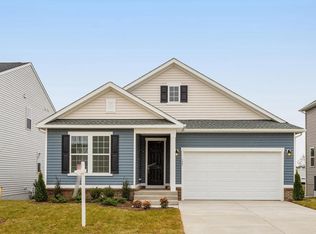 129 Midsummer Ln, Middletown, VA 22645