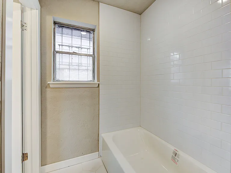 320 NW 86th St — Photo 12