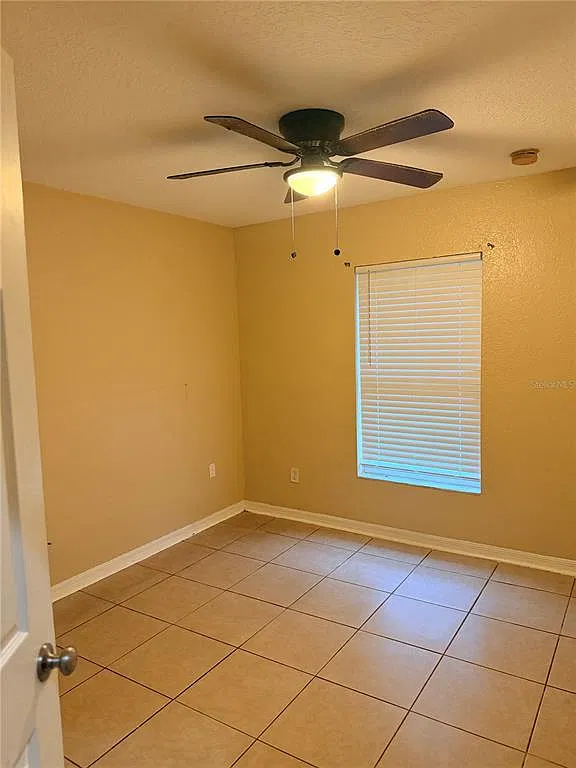 3 bed, 2.0 bath, 1192 sqft, $1,850 — Photo 4