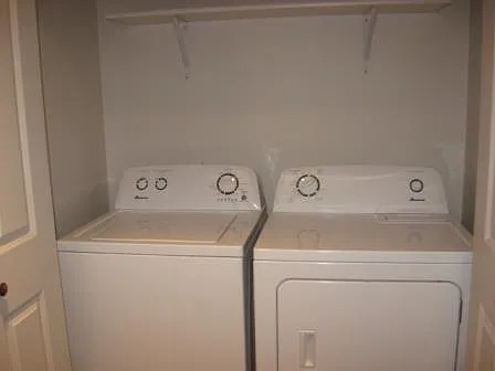 2408 Annie St — Photo 11