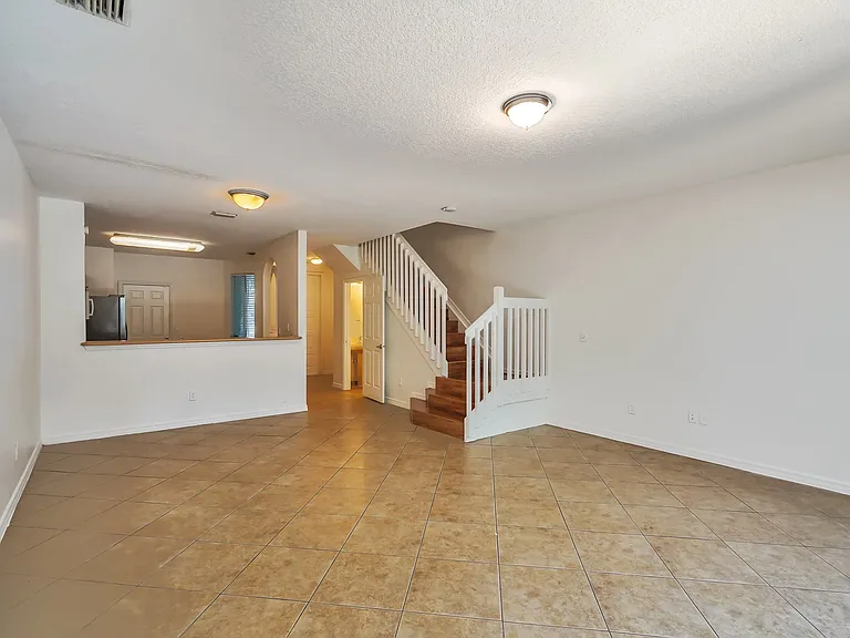 1969 Alamanda Way — Photo 21