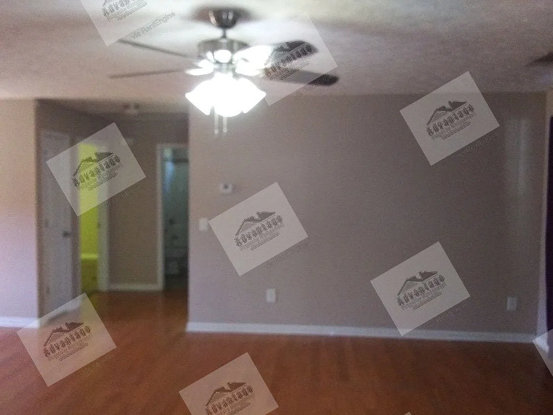 3 bed, 2.0 bath, 1534 sqft, $1,700 — Photo 2