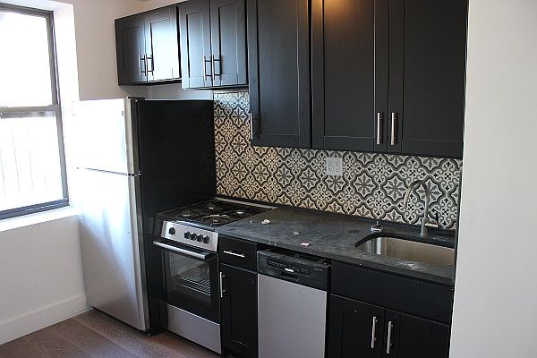 1st image of 313 Throop Ave