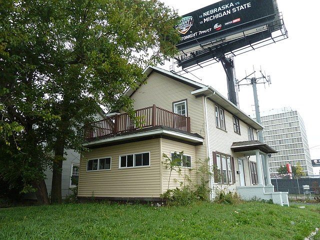 1st image of 1719 S 2nd Ave