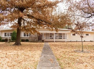 2002 N Main St, Nevada, MO 64772