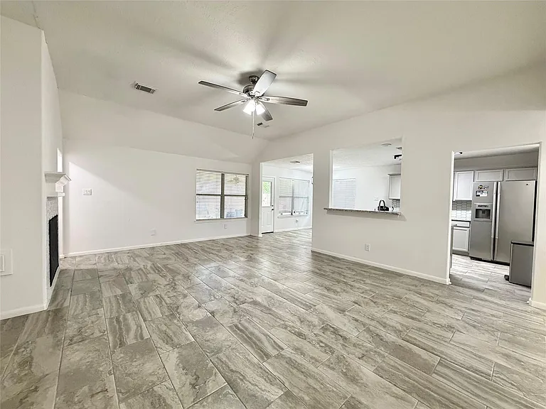 3226 Candlepine Dr — Photo 10