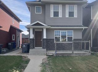 127 Tweed Ln #B, Saskatoon, SK S7V0K1