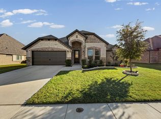 272 Lillian Ln, Waxahachie, TX 75165