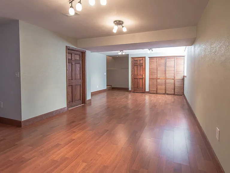 4060 Florence Dr — Photo 33