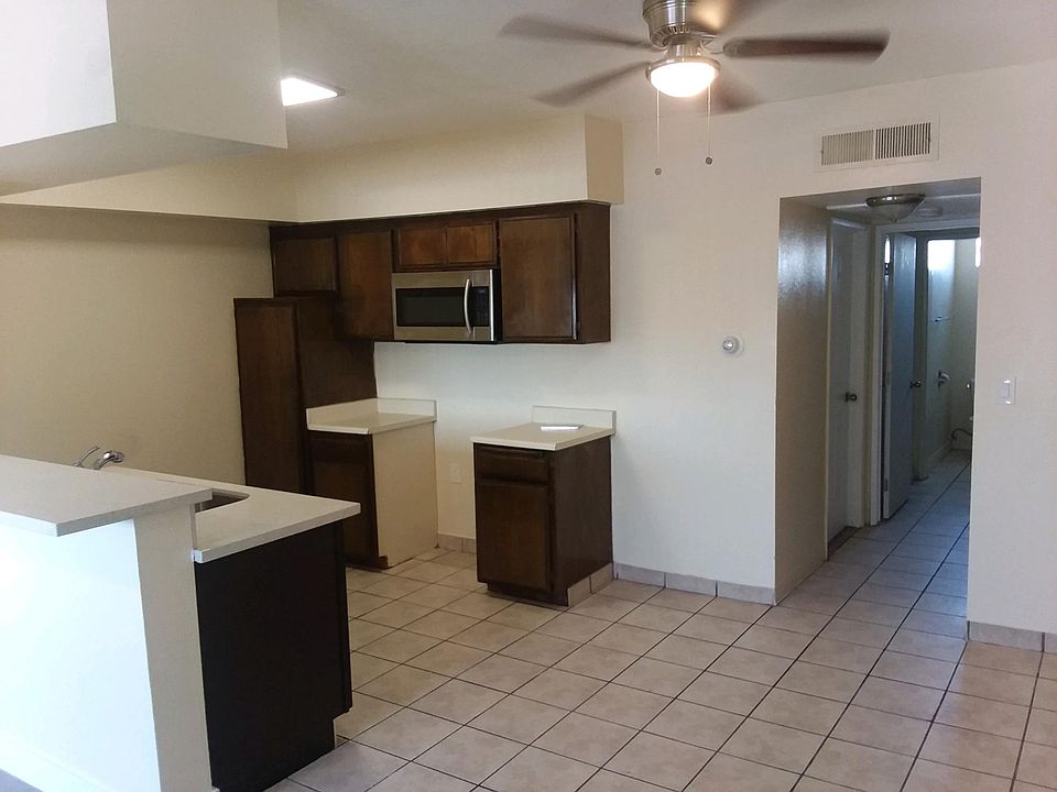 1st image of 855 W 102nd St #9