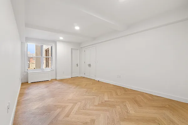 Rented by Compass | media 9