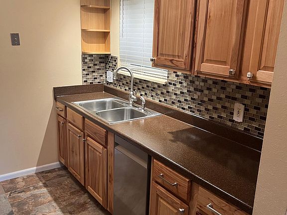 4th image of 1825 Dartmouth Dr NE APT 206
