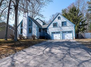 8 Sherborne Cir, Ashland, MA 01721
