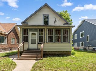 1404 Russell Ave N, Minneapolis, MN 55411