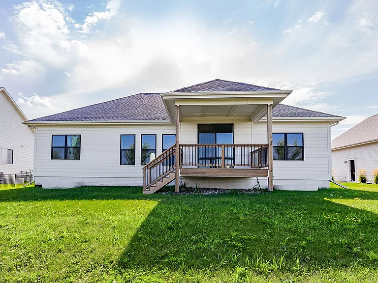 5901 NE Sherman Dr — Photo 29
