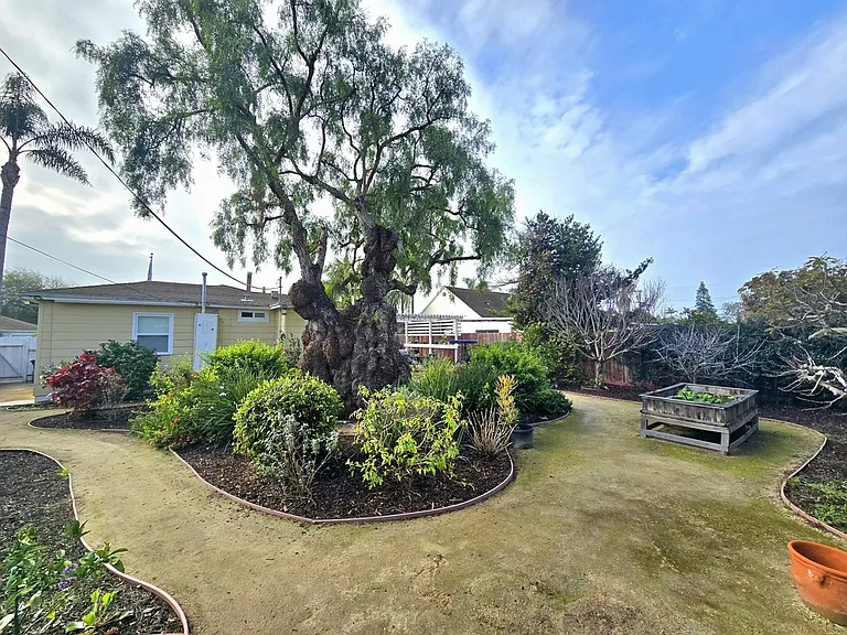 458 Citrus Ave — Photo 23