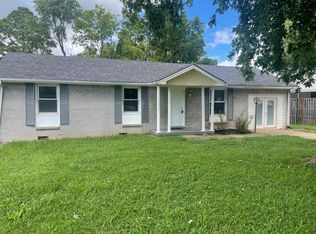 121 Story Book Dr, Clarksville, TN 37042