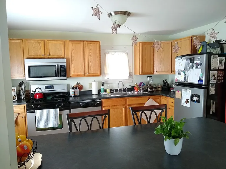 Kitchen and eating area