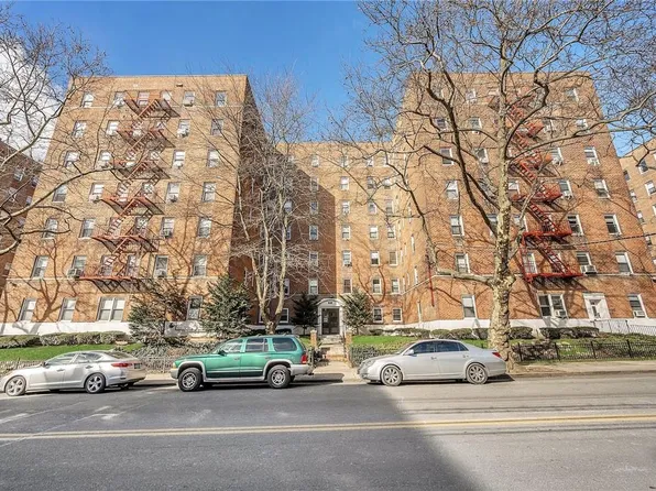 811 Bronx River Road #5I, Bronxville, NY 10708