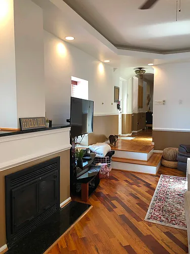 200 E Barney St Photo 1