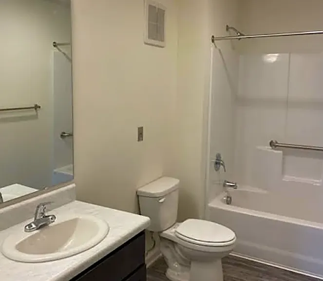 Villas at Northlake — Photo 6