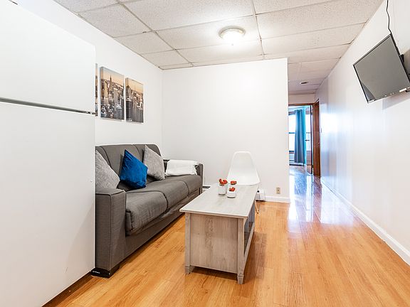 3rd image of 185 Newark Ave #4