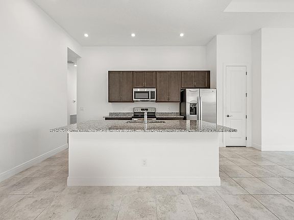 5th image of 10135 SW Latium Way