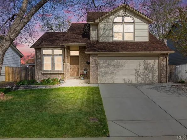 9032 W Arizona Drive, Lakewood, CO 80232