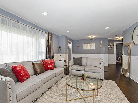 2nd image of 2030 Hagen Ln