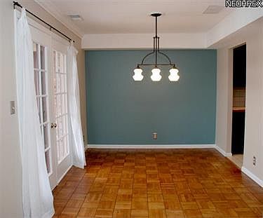 4th image of 45 Berkshire Ct