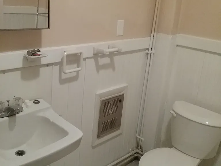 4 Irving Pl #3 — Photo 13