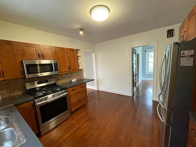 133 W Rock Ave #2 — Photo 23