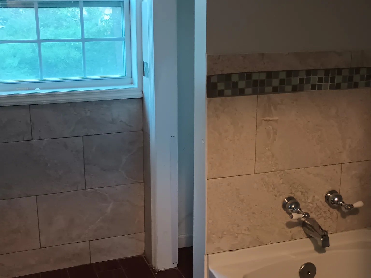 4 bed, 1.5 bath, 1208 sqft, $2,500 — Photo 2